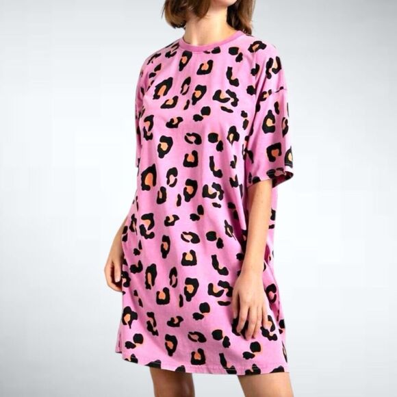 Size S (Oversized) Easel Los Angeles Washed Leopard Tunic Tee Dress In Barbie Pi - Picture 1 of 8